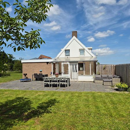 Vrijstaande Ruime Familiewoning Landelijk Gelegen Villa Lewedorp Екстериор снимка