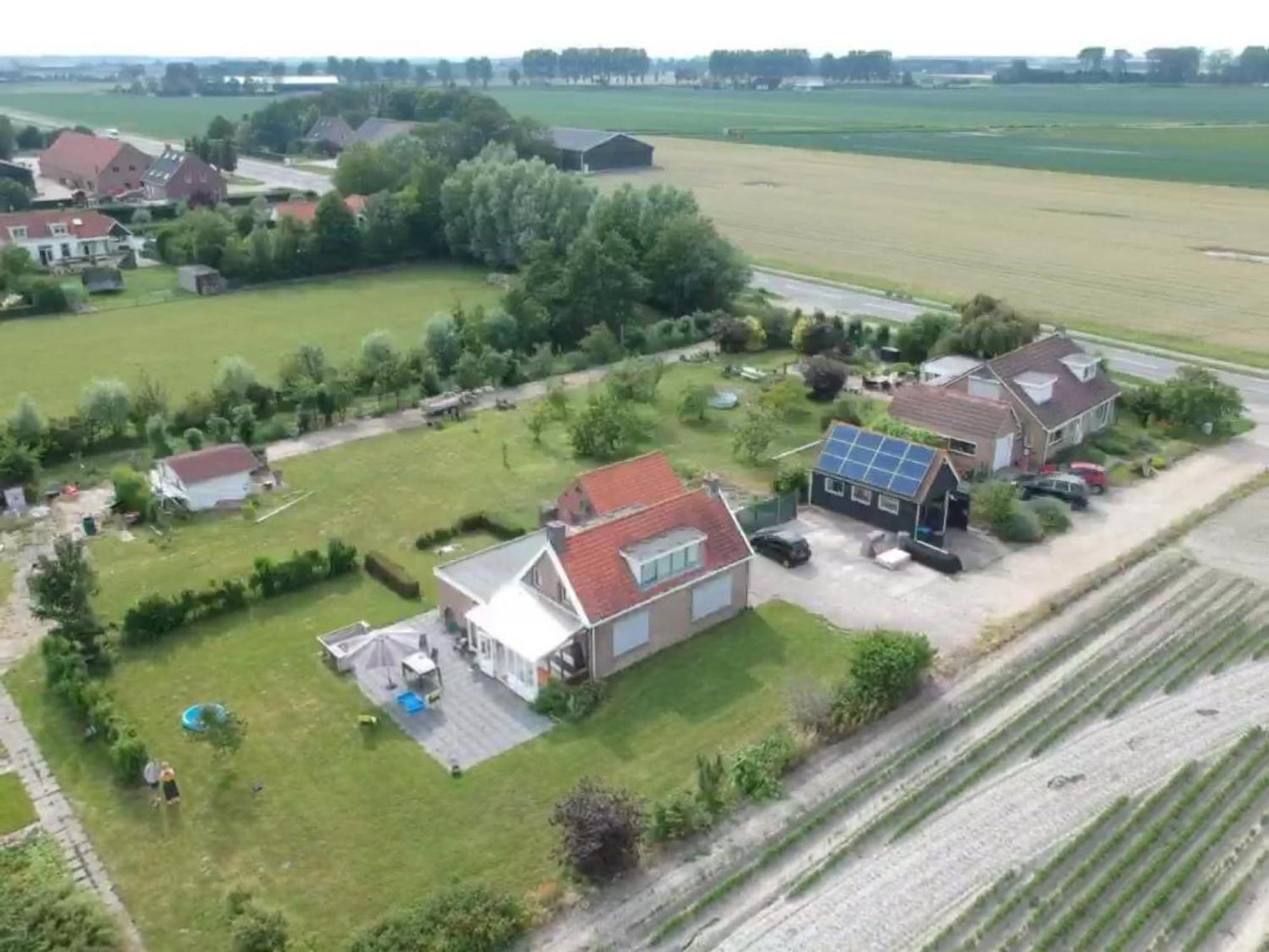 Vrijstaande Ruime Familiewoning Landelijk Gelegen Villa Lewedorp Екстериор снимка